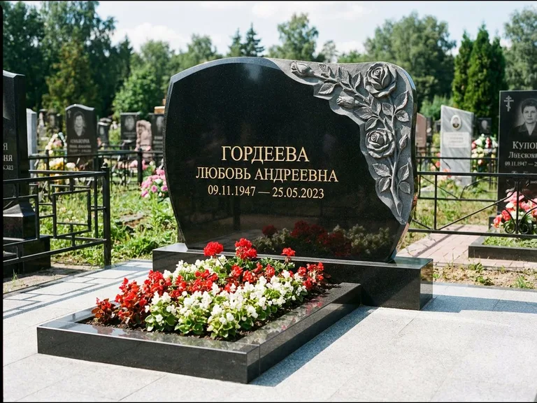 Памятник с барельефом — выполненная работа 16 в Томске