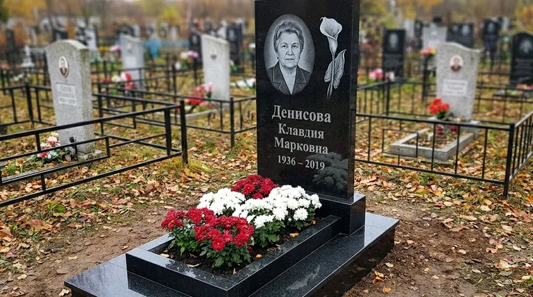 Памятник с гравировкой калл — выполненная работа «Денисова» в Томске