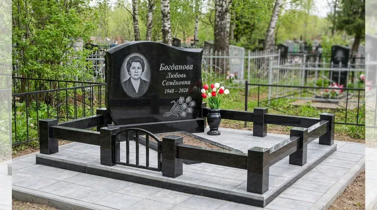 Памятник с гравировкой тюльпанов — выполненная работа «Богданова» в Томске