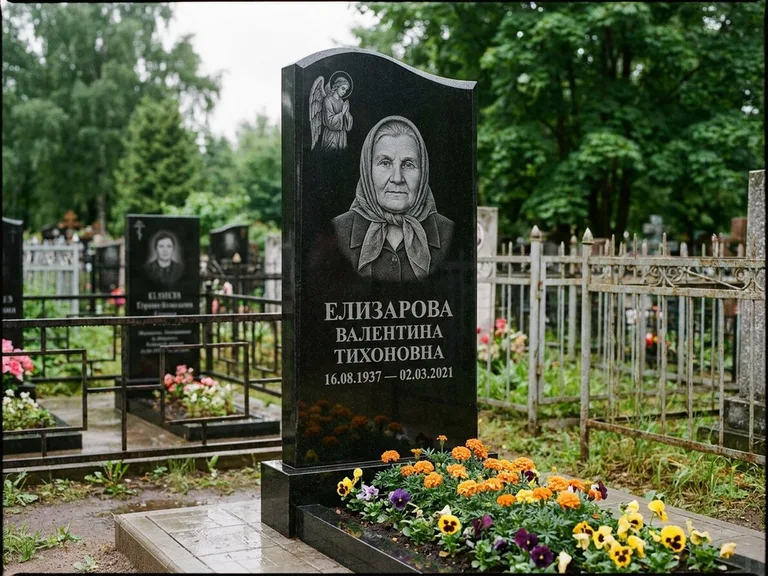 Памятник с гравировкой ангела — гравировка ангела с голубем по диагонали стелы, работа «Пантелеева» в Томске