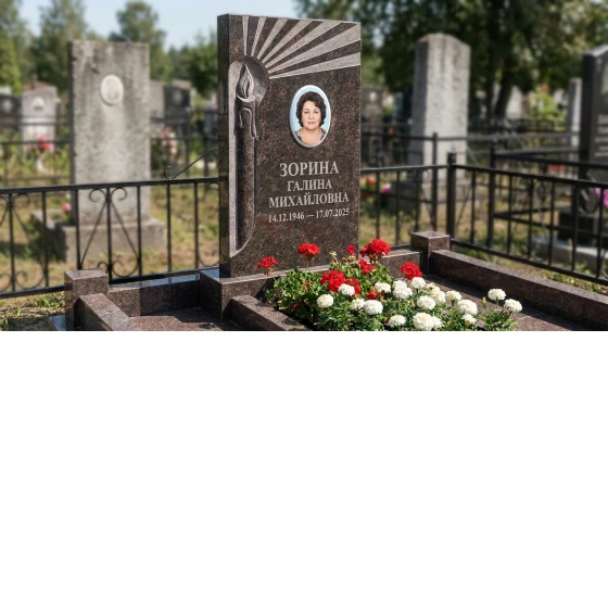 Памятник со свечой и лучом света из дымовского гранита с портретом